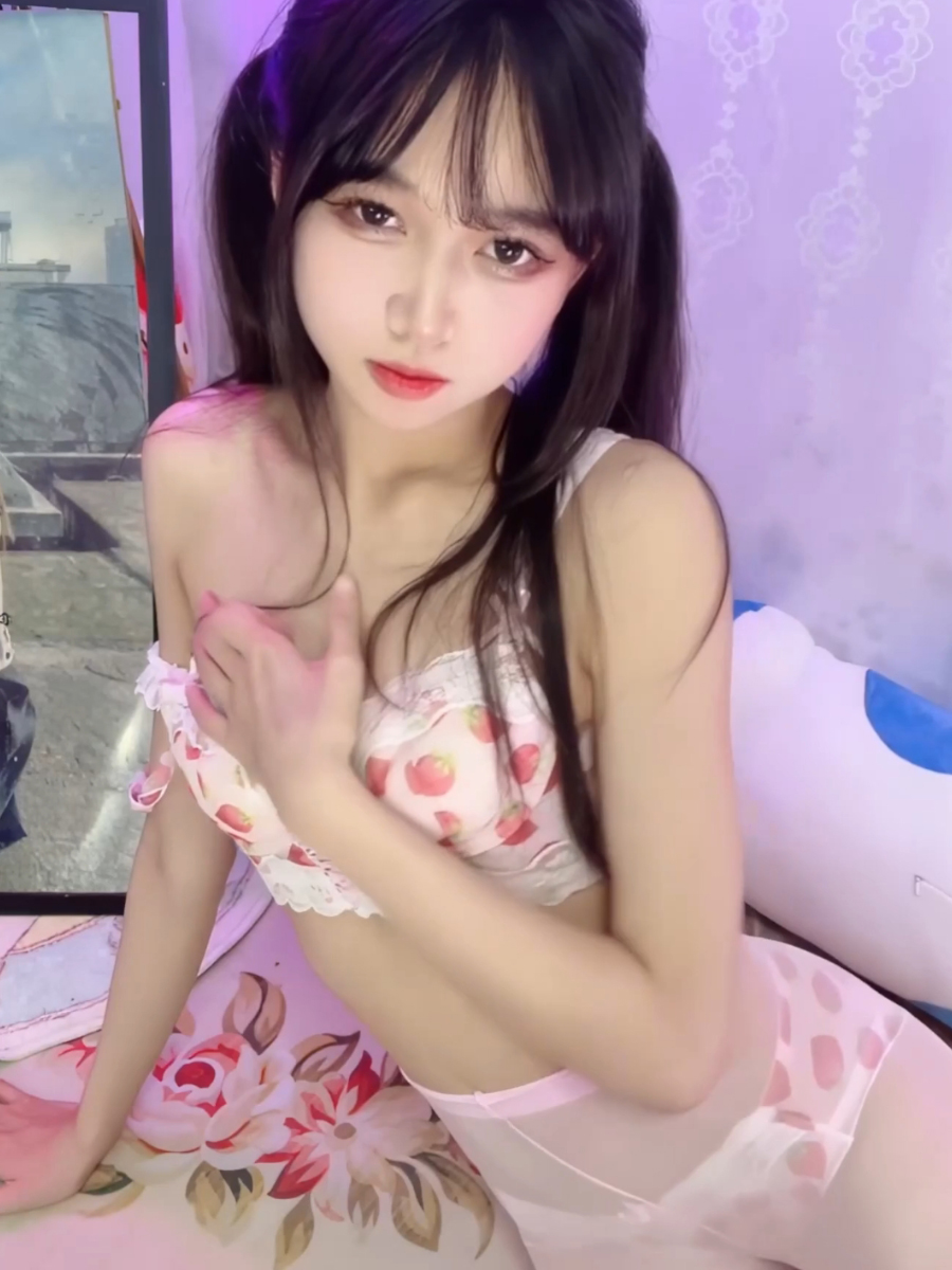 虎牙泡鹅福利绝版录屏